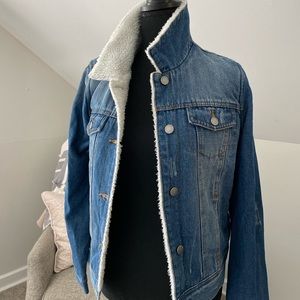 Ultra cozy, Fall chic, fleece lined jean jacket.